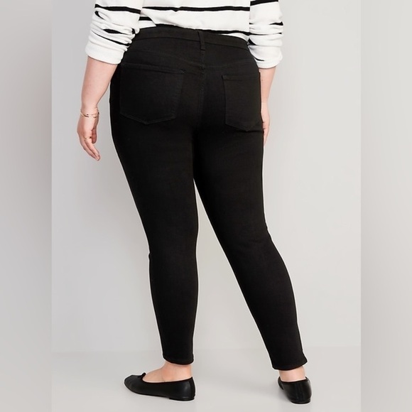 Old Navy Rockstar Jeans 16 - Picture 2 of 14